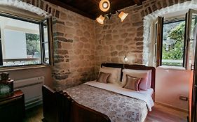 Magnolia Apartment